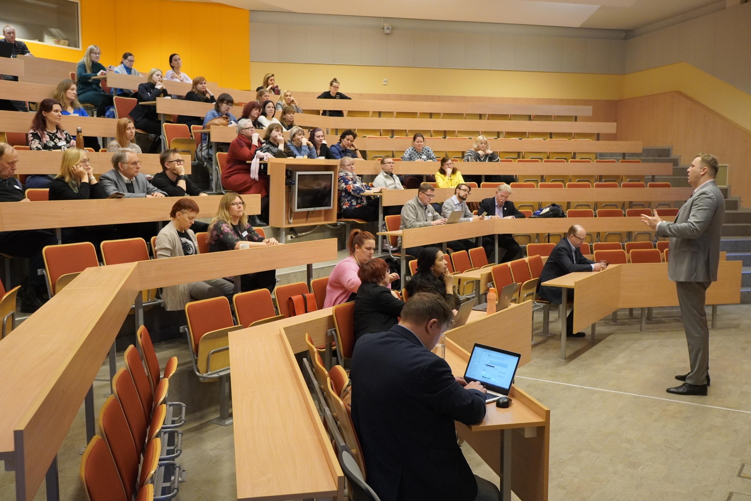 Tallinna Tehnikaülikoolis toimus 1. veebruaril 2024 Eesti Haridustehnoloogide Liidu (EHTL) Talveseminar, mis keskendus teemale
